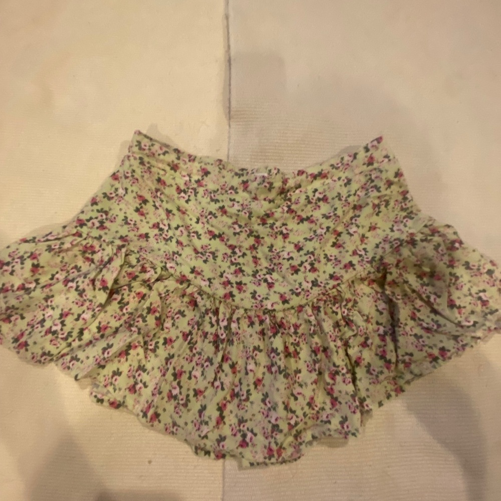 floral skirt